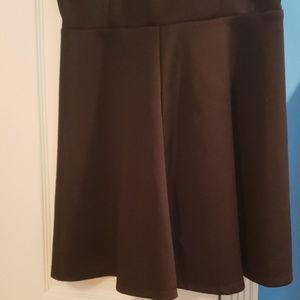 Snap Dresses - ● Structured, Cap-Sleeve Mini Dress ● Size L Snap Dresses - ● Structured, Cap-Sleeve Mini Dress ● Size L